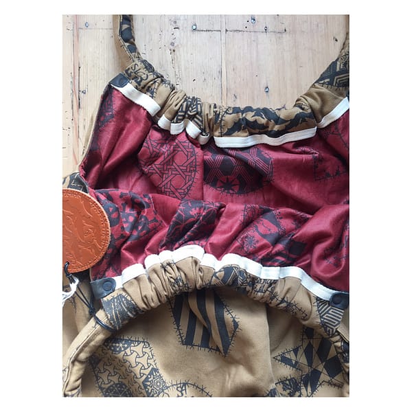 Large Patches print holdall - Image 2